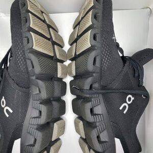 On Running Men's Black and Gray Athletic Shoes